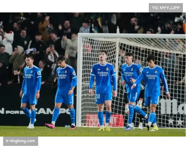 皇马防守在阿韦洛亚体系 四后卫与三后卫切换效果不佳